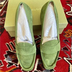NWIB About Arianne Dali Basil Suede Loafers Size 40EU / 10US